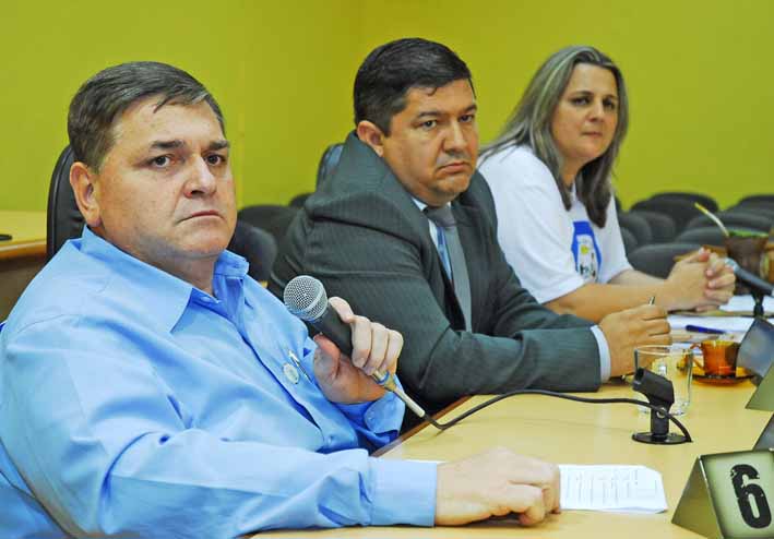 Vereadores levantam questionamentos sobre processo licitatório