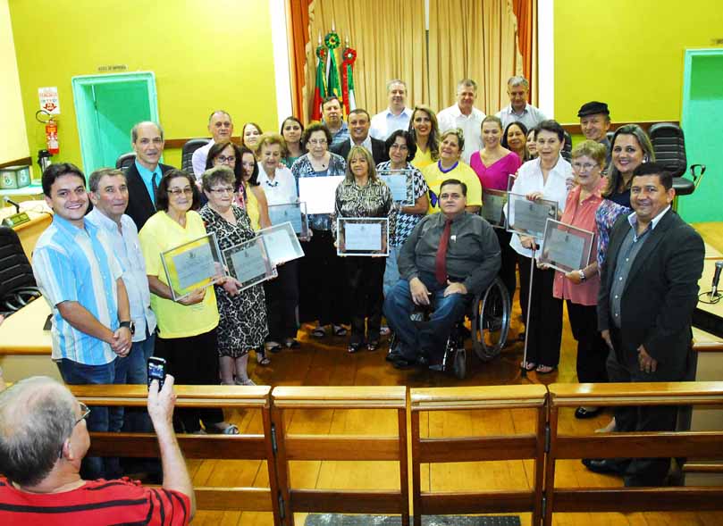 Legislativo realiza homenagem ao Dia Internacional da Mulher