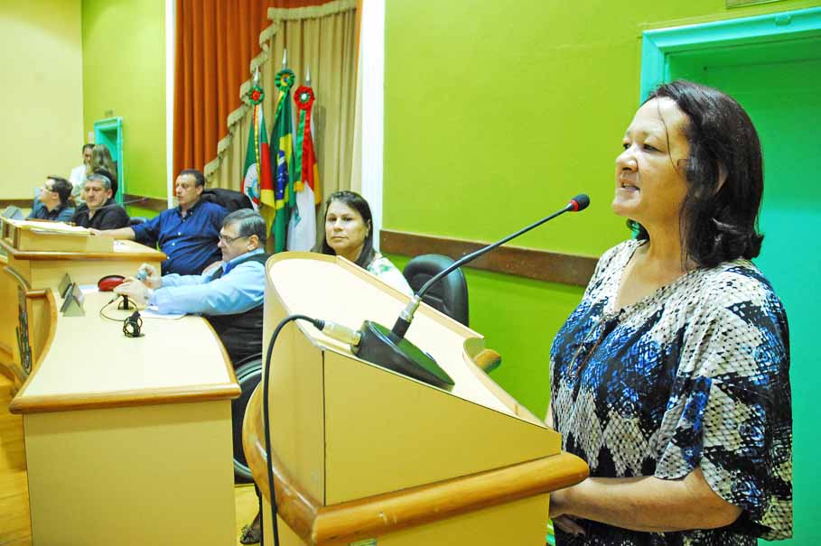 Funcionários Municipais reivindicam reajuste salarial de 13%