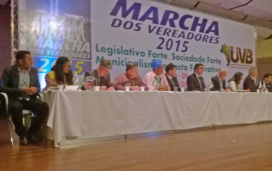 Carta da Marcha dos Vereadores 2015 entregue no Palácio do Planalto