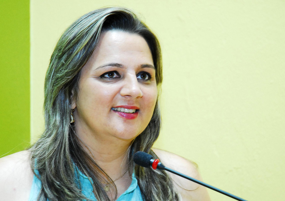 Vereadora Jacqueline Possebom propõe criação de Brinquedotecas nas unidades municipais de ensino