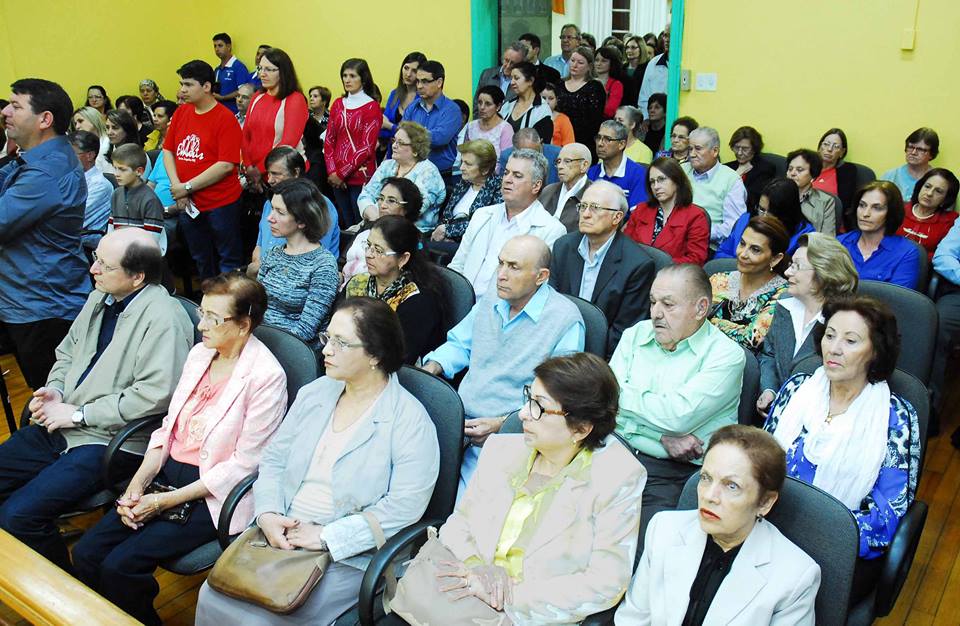 Câmara concede título de cidadão honorário ao Padre Rosalvo Frey