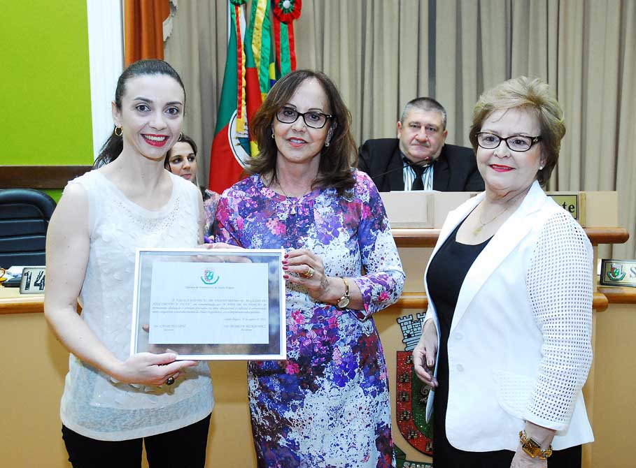 Escola Dr. Augusto Nascimento e Silva comemora 70 anos de fundação
