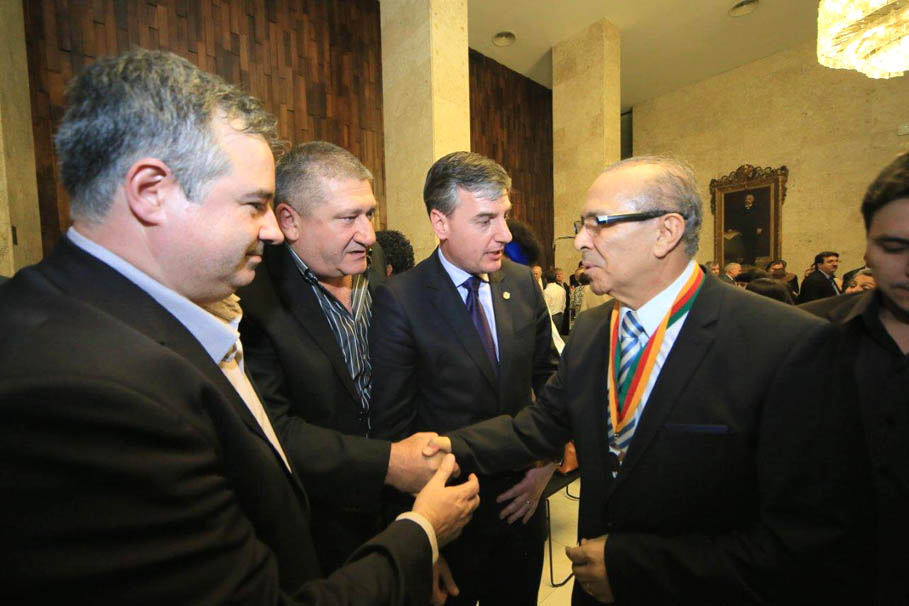 Vereadores solicitam atenção especial do Ministro Padilha às obras do Aeroporto Regional
