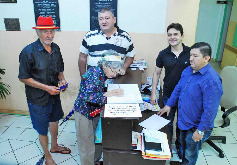 Vereador Pedrão apresenta projeto que reduz para R$ 1.500 o subsídio de vereadores