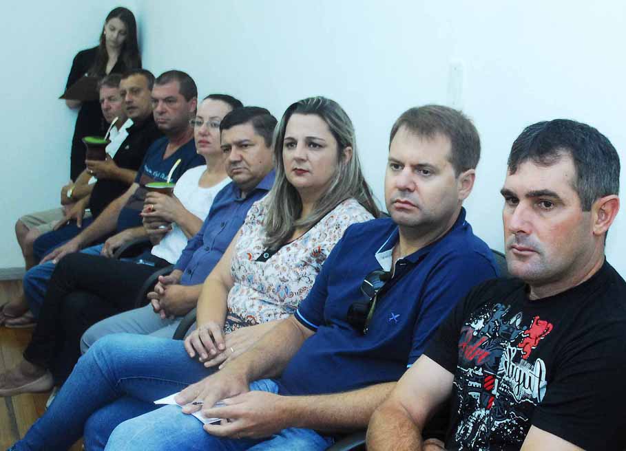 Câmara articula ações pela viabilização do serviço de transporte aos acadêmicos do interior do município