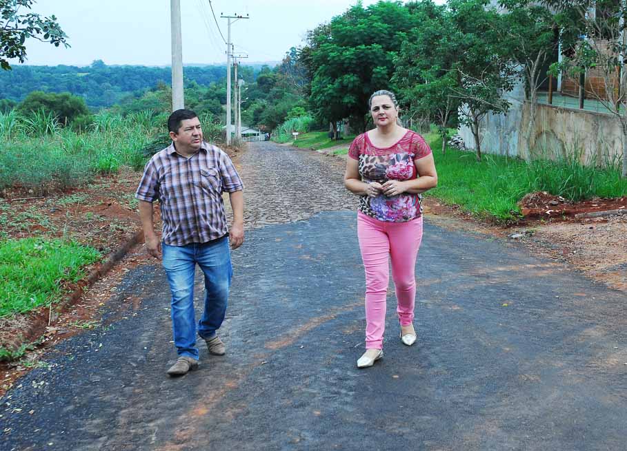 Vereadora Jacqueline encaminha reivindicações dos moradores da Linha Casa Branca   