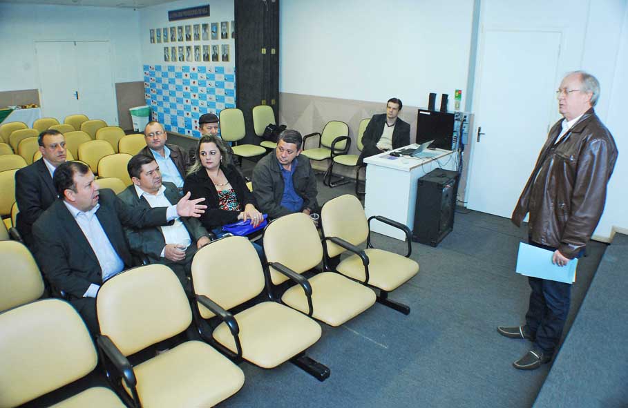Provedor do HSA promove encontro para prestação de contas aos Vereadores 