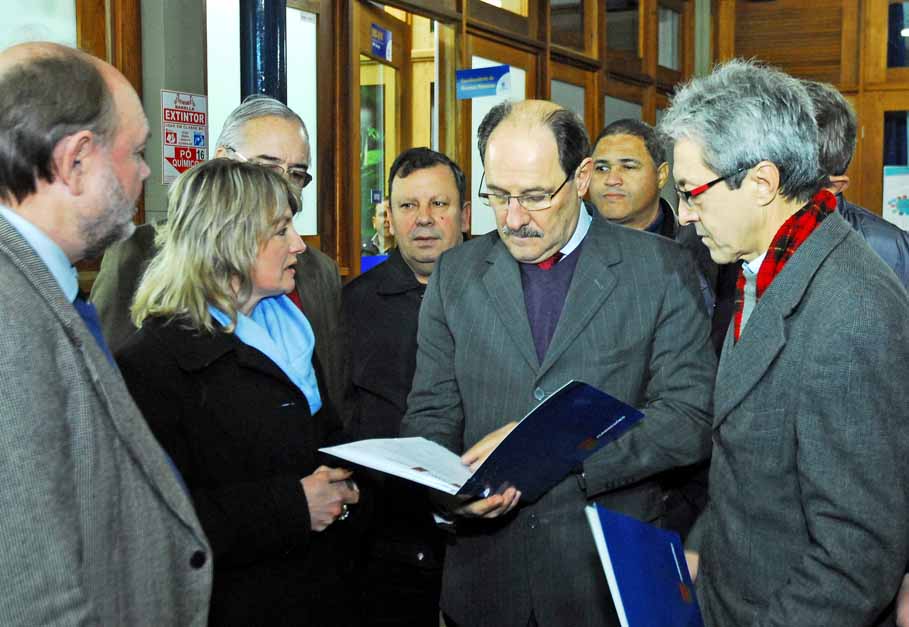 Demandas da região tiveram destaque durante encontro entre o vereador Vando e o Governador do Estado