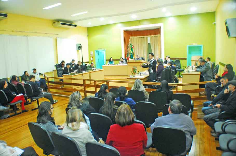Vereadores de Santo Ângelo aprovam Lei da Ficha Limpa Municipal