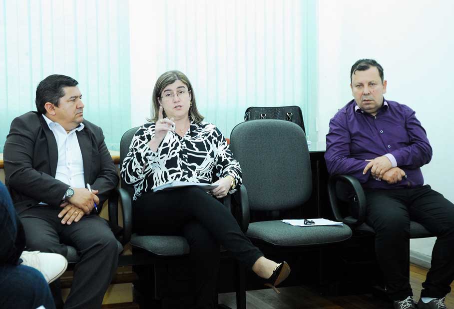 Vereadores participam de reunião com representantes da Corsan e do Ministério Público Estadual