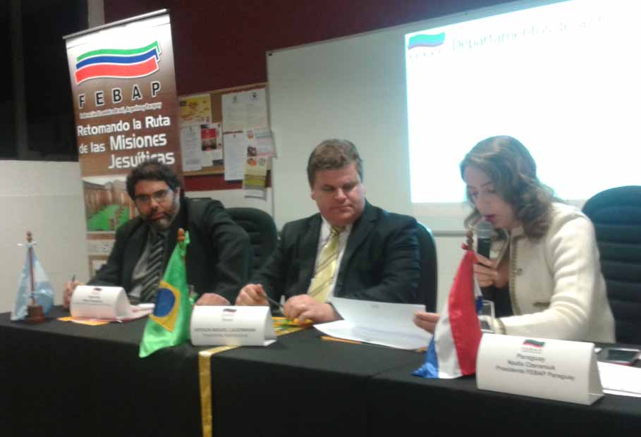 Santo Ângelo participa de evento promovido pela FEBAP.
