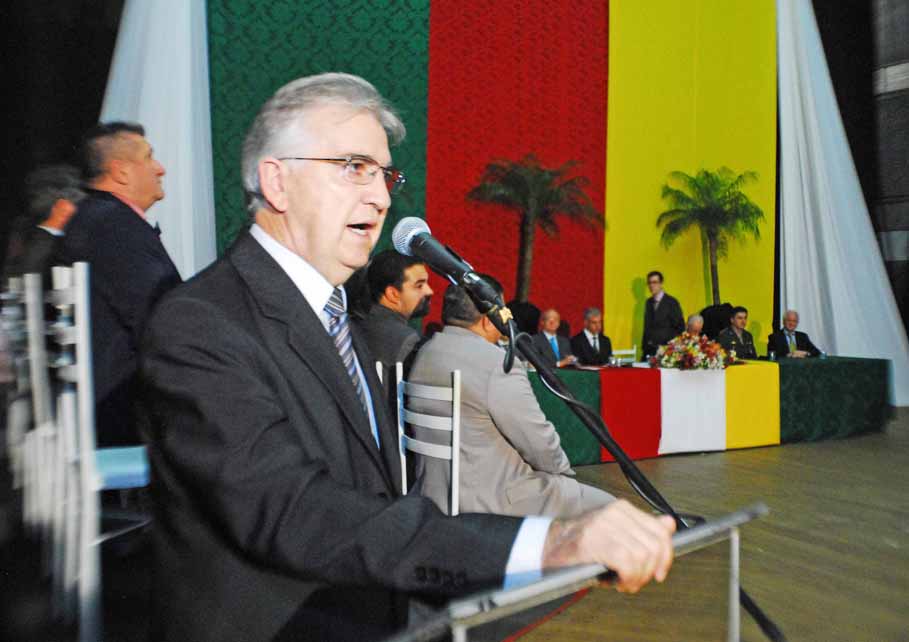 Adolar Queiroz é eleito presidente da Câmara de Vereadores de Santo Ângelo