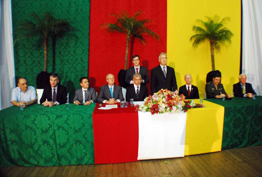 Adolar Queiroz é eleito presidente da Câmara de Vereadores de Santo Ângelo
