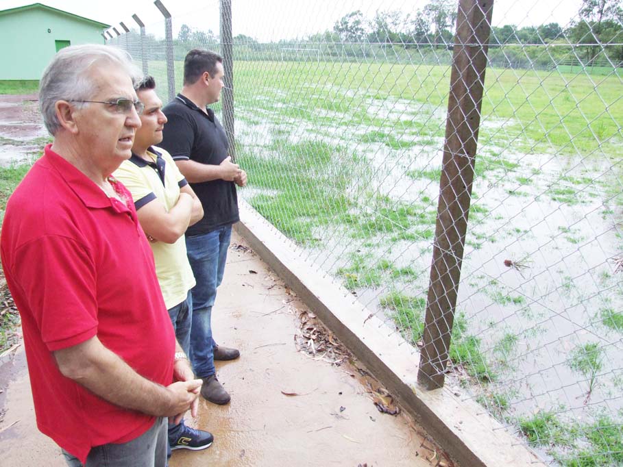 Auditoria para analisar a aplicação de mais de R$ 1 milhão nas obras do Estádio Carlos Wilson Schröeder.