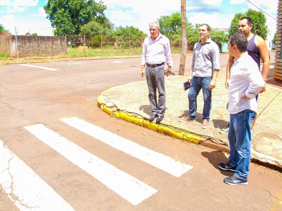 Presidente do Legislativo solicita ao DMT e à Secretaria de Obras medidas de segurança junto às imediações do Instituto Odão Felippe Pippi