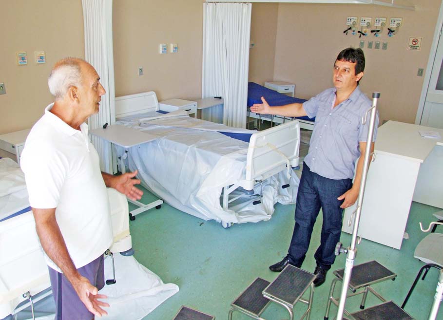 Presidente Interino, Vando Nolasco, visita UPA e verifica situação da unidade