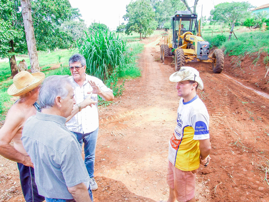 Presidente da Câmara, Adolar Queiroz acompanha andamento de obras no interior do Município 