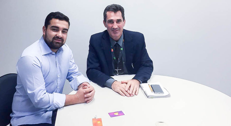 Em reunião com diretores da Oi e da Vivo, Vereador Felippe Terra Grass cobra melhorias no serviço prestado pelas operadoras 