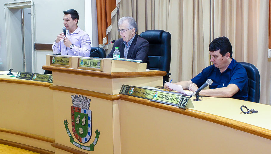 Vereadores aprovam reajuste salarial a servidores municipais de Santo Ângelo