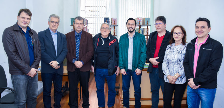 Vereadores promovem reunião com dirigentes do Hospital Santo Ângelo