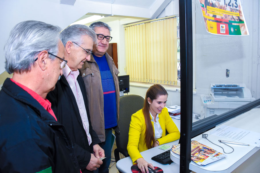 CONSULTA POPULAR: Câmara de Vereadores tem equipamento à disposição para o voto eletrônico