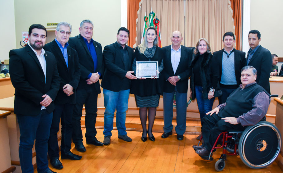 Rádio Santo Ângelo recebe homenagem do Poder Legislativo Municipal 