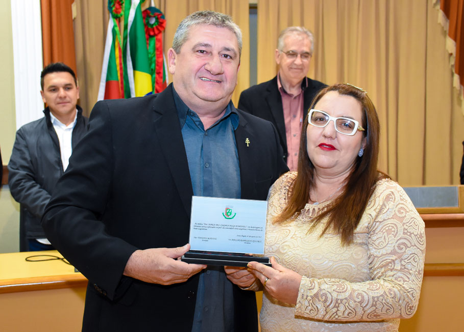 Médicos cubanos receberam homenagem pelo trabalho realizado em Santo Ângelo 
