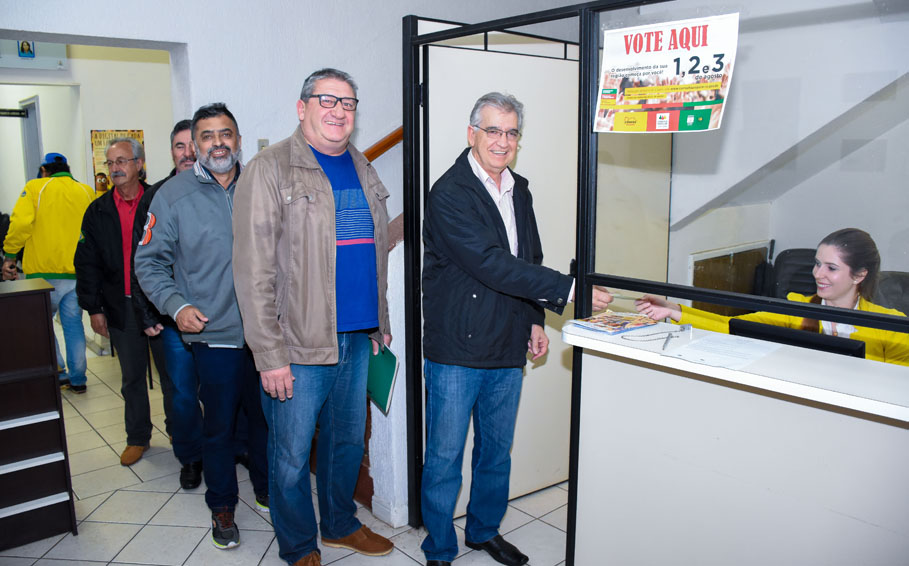 CONSULTA POPULAR: Câmara de Vereadores tem equipamento à disposição para o voto eletrônico