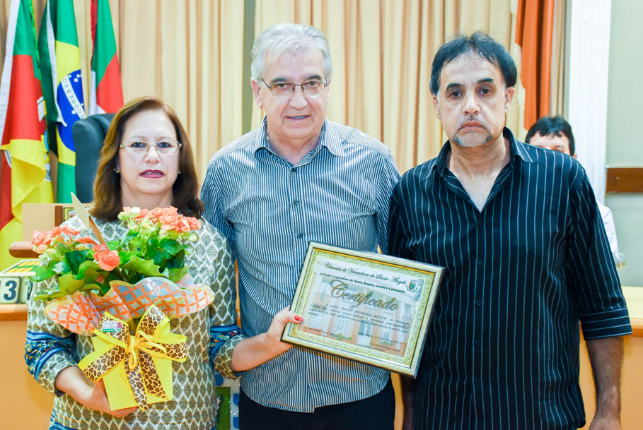 Legislativo presta Homenagem póstuma à senhora Moema M. Becker
