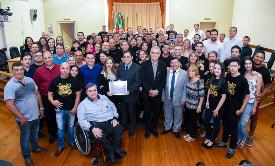Igreja do Evangelho Quadrangular recebe homenagem pelos 50 anos de atuação