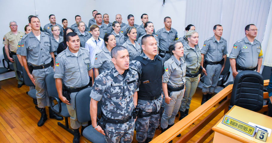 Legislativo realiza sessão especial em comemoração aos 180 anos da Brigada Militar 