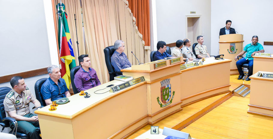 Legislativo realiza sessão especial em comemoração aos 180 anos da Brigada Militar 