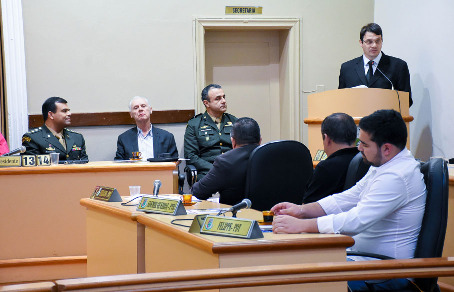  Legislativo realiza sessão alusiva aos 25 anos do 1ºBCom na Capital Missioneira