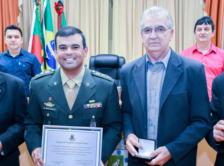  Legislativo realiza sessão alusiva aos 25 anos do 1ºBCom na Capital Missioneira