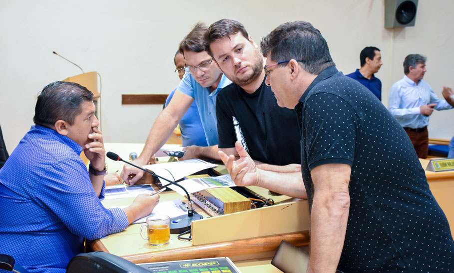 Vereadores de Santo Ângelo buscam explicações sobre as obras no Estádio Municipal Carlos Wilson Schröeder