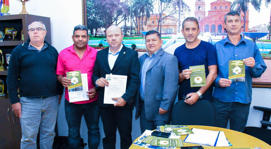 Vereadores recebem Presidente da Assembleia, Marlon Santos,  e apresentam reivindicações da comunidade local  