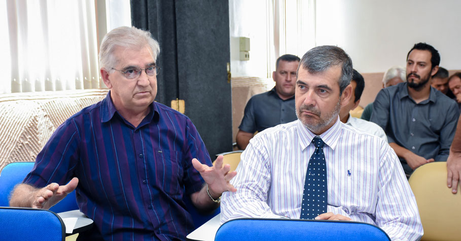 Vereadores se reúnem com Administração do Hospital Santo Ângelo