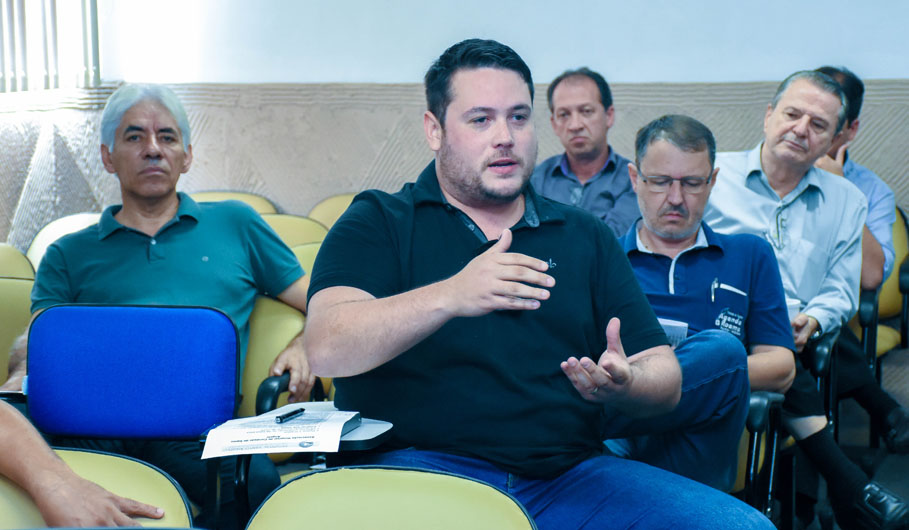 Vereadores se reúnem com Administração do Hospital Santo Ângelo
