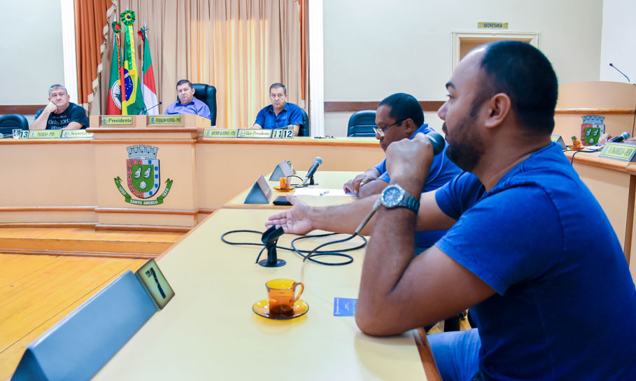 Vereadores de Santo Ângelo buscam explicações sobre as obras no Estádio Municipal Carlos Wilson Schröeder