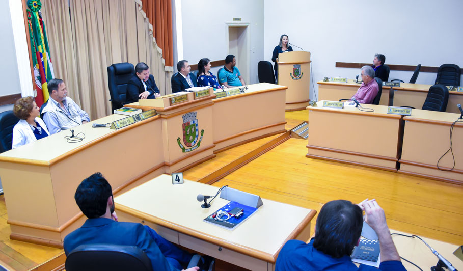 Legislativo de Santo Ângelo presta homenagem ao SINPRO/RS 
