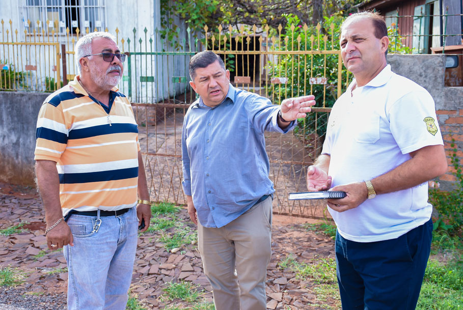 Governo Municipal atende solicitação da Câmara e instala Faixa Elevada em frente à Creche do Bairro Cristal