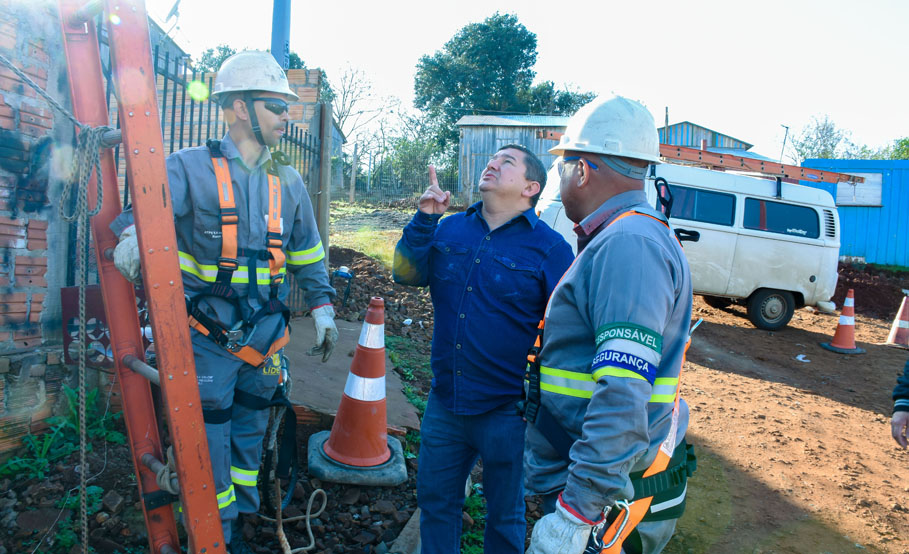 Iniciam as ligações dos novos pontos de energia no bairro Neri Cavalheiro
