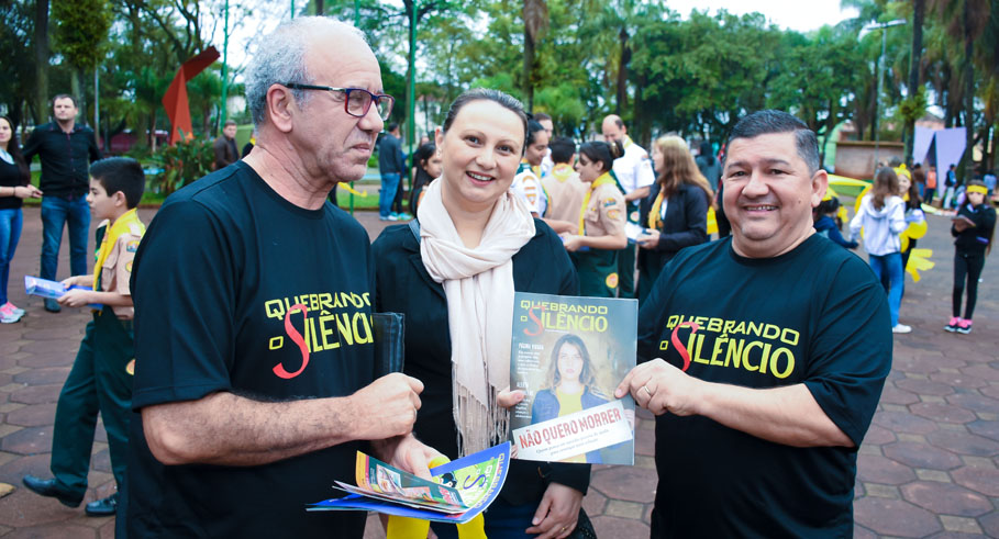 Projeto Quebrando o Silêncio é finalizado com passeata
