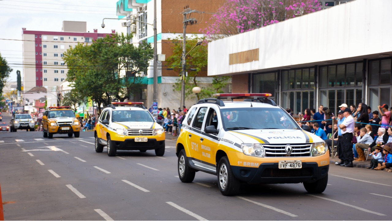 Desfile no Dia do Gaúcho encerra Semana Farroupilha em Santo Ângelo