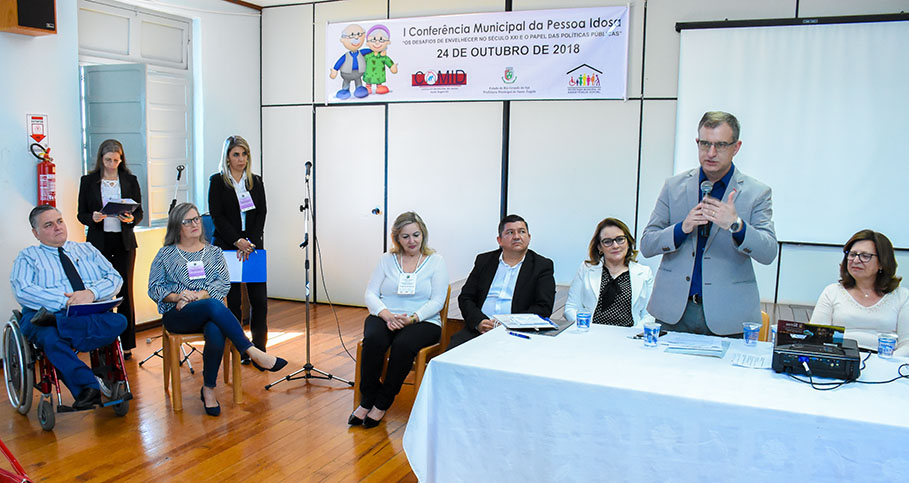 Legislativo presente na abertura da Semana Municipal do Idoso
