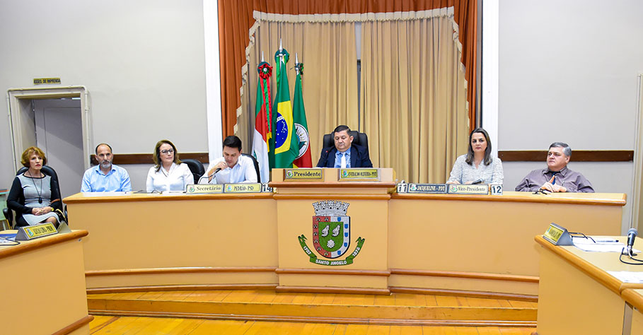 Sessão Especial homenageia Dia Internacional do Idoso