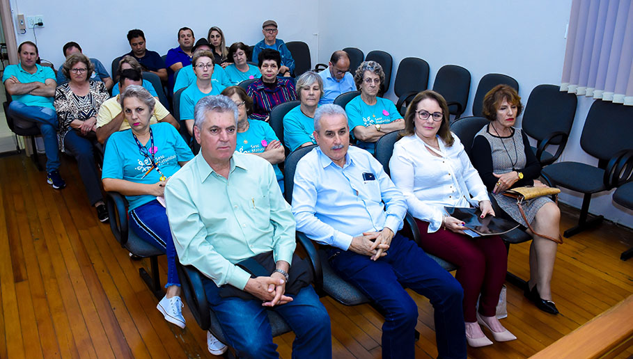 Sessão Especial homenageia Dia Internacional do Idoso
