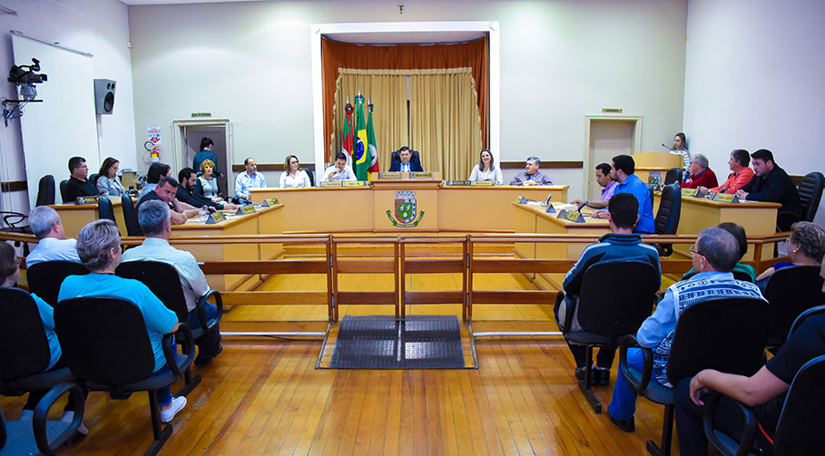 Sessão Especial homenageia Dia Internacional do Idoso