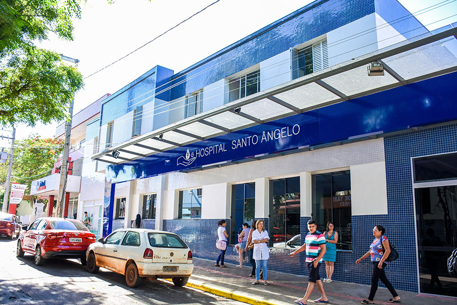 Vereador Vinícius Makvitz solicita informações sobre qualificação do HSA para tratamento de câncer